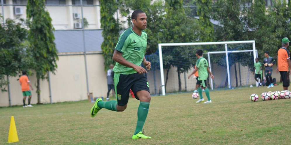 Persebaya Seleksi Penyerang Timnas Timor Leste