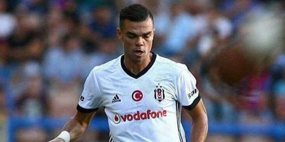 Krisis Finansial, Besiktas Resmi Putus Kontrak Pepe