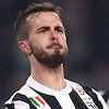 Miralem Pjanic Diragukan Tampil Lawan Napoli