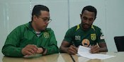 Izaac Wanggai Berpeluang Jalani Debut di Lamongan Izaac Wanggai Berpeluang Jalani Debut di Lamongan