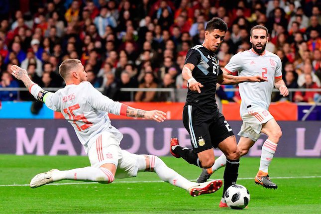 Winger kiri: Maximiliano Meza