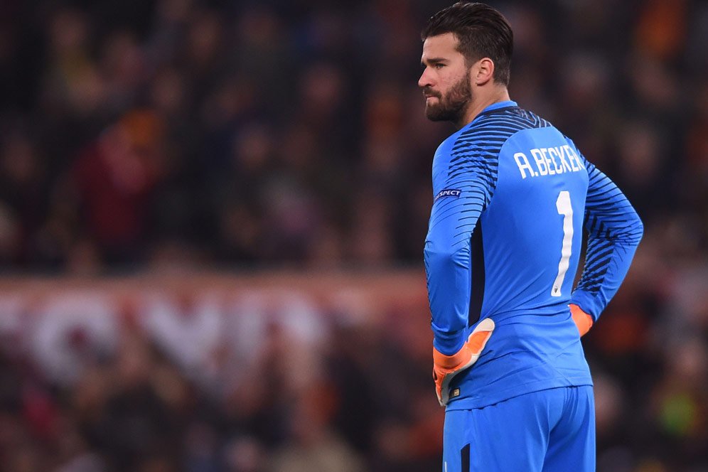 Monchi Pastikan Liverpool Belum Tawar Alisson