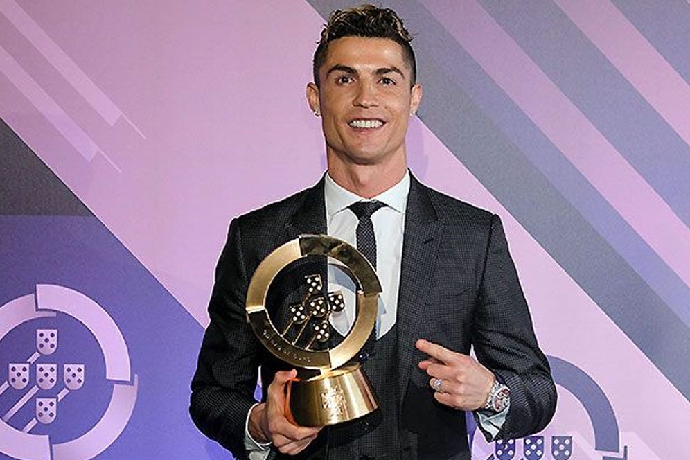 Ngotot Mau Menang, Tapi Ronaldo Tak Mau Dianggap Terobsesi Ballon d'Or