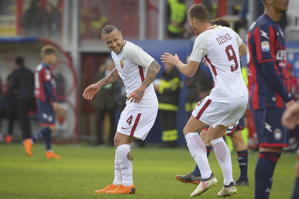 Nainggolan Optimis Buat Liverpool Bernasib Seperti Barca