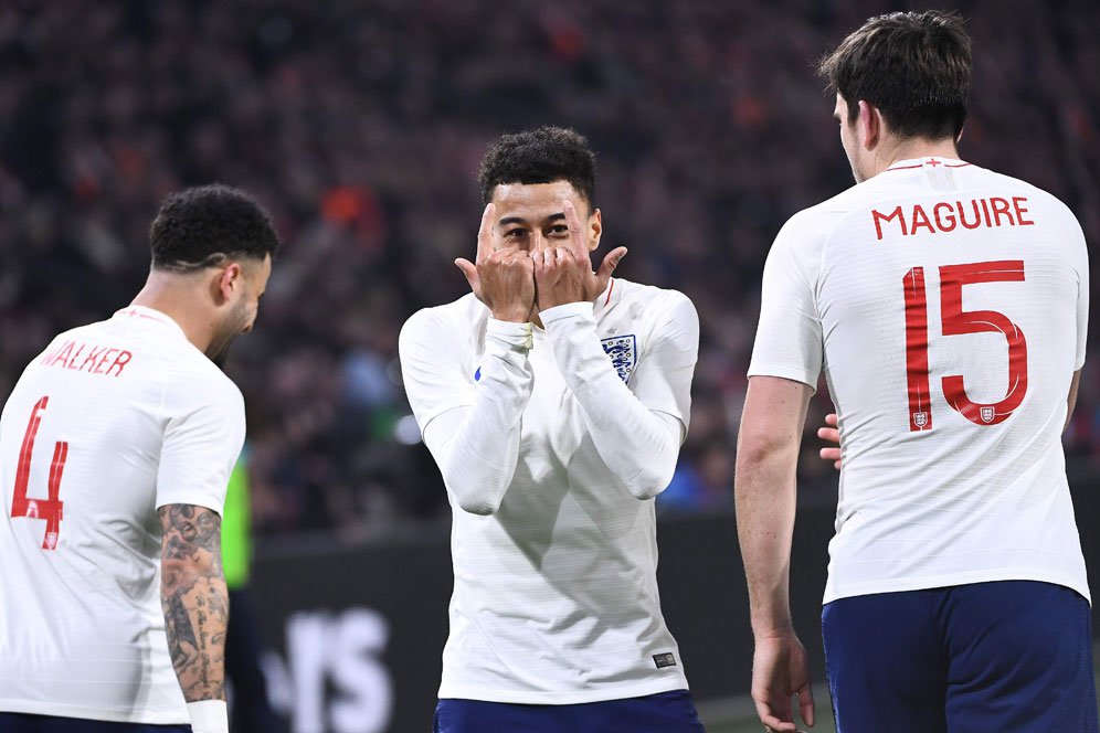 Cetak Gol, Lingard Dipuji Southgate