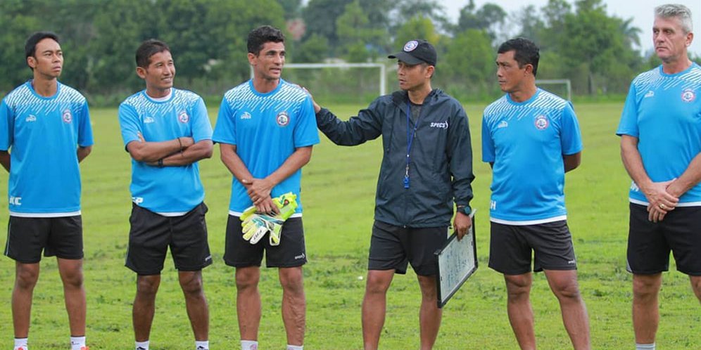 Joko Susilo Tak Mau Pemain Arema Pikirkan Sanksi
