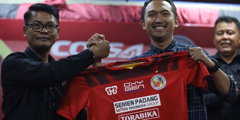 Gaet Sponsor Baru, Semen Padang Berambisi Balik ke Liga 1