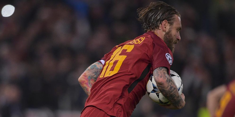 De Rossi Paling Berpengalaman Ambil Penalti