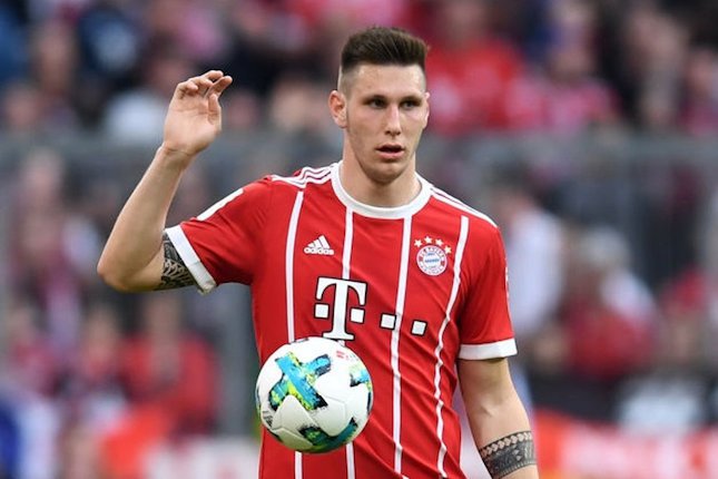 Bek Tengah: Niklas Sule