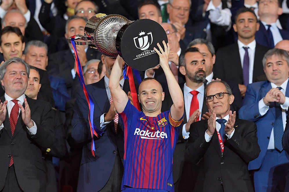 Iniesta Berharap Bisa 10 Tahun Lagi di Barcelona