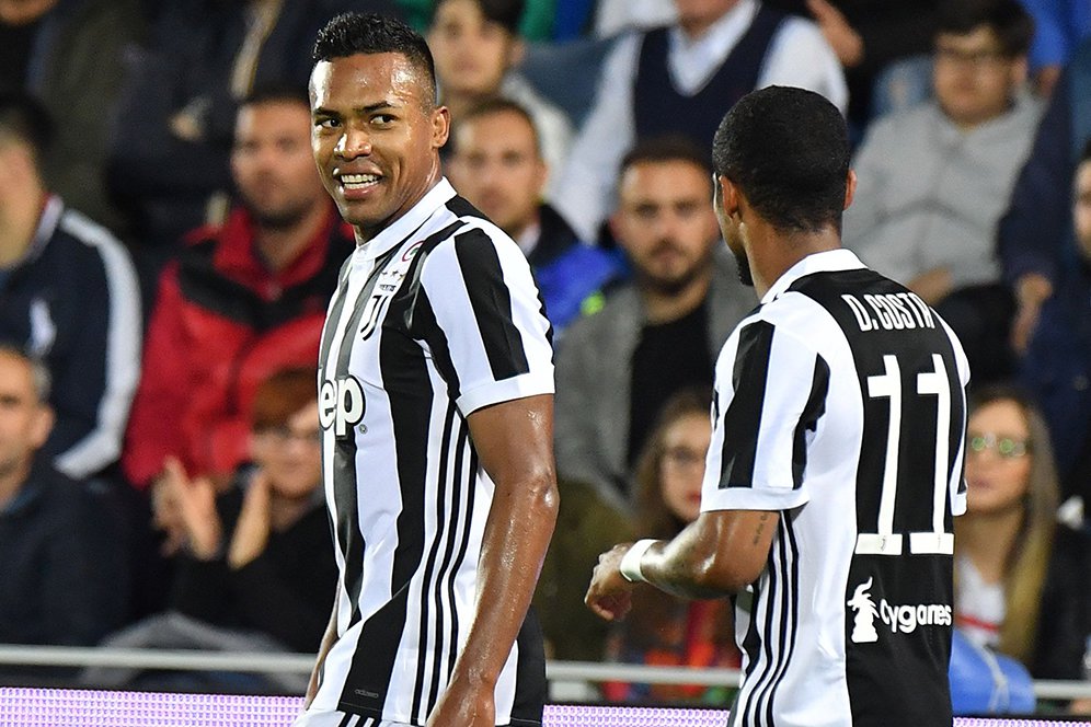 Alex Sandro: Juventus vs Roma adalah Perang!