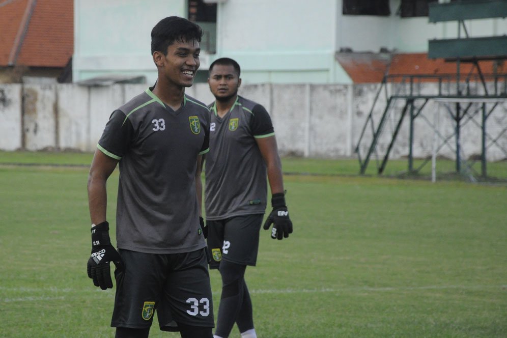 Pelatih Persebaya Minta Suporter Tak Menghakimi Miswar Saputra