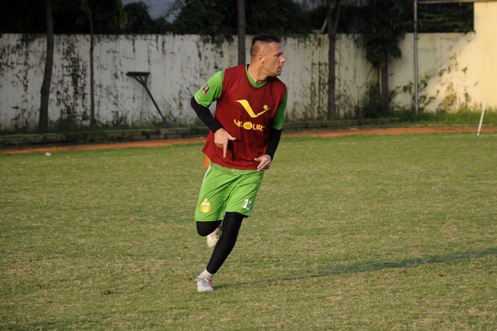 Persela Beri Perhatian Khusus Pada Nikola Komazec