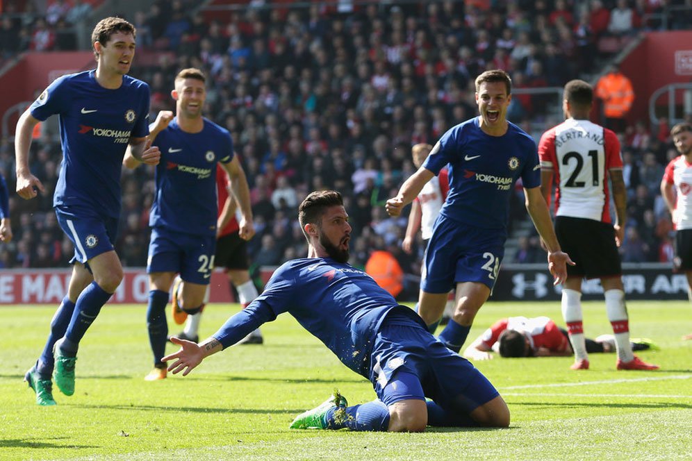 Giroud Jagonya Bikin Gol Indah