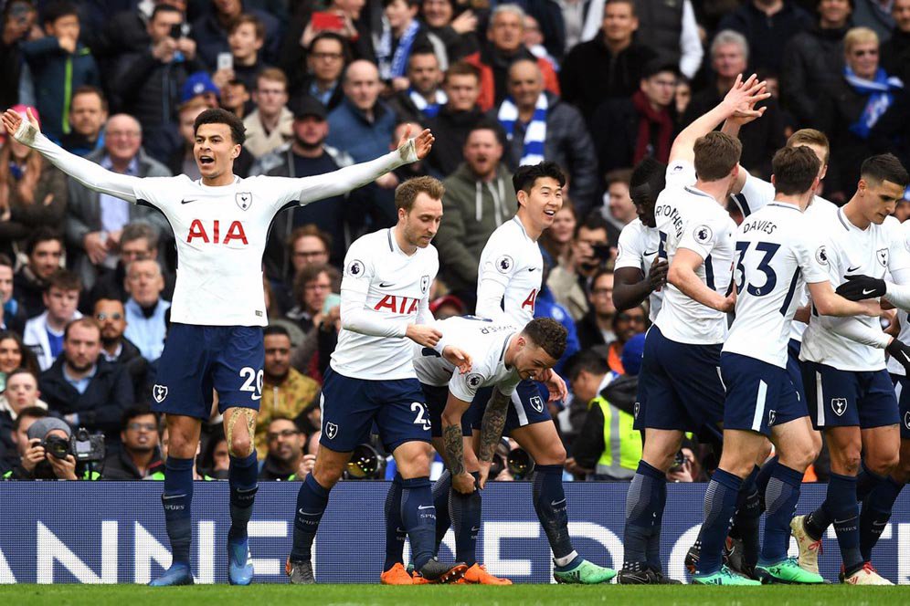 Gol Indah Eriksen Angkat Moral Skuat Spurs