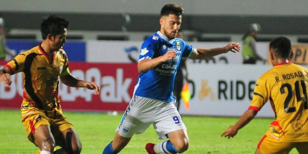 Hajar Mitra Kukar, Persib Bandung Akhirnya Raih Kemenangan Perdana Hajar Mitra Kukar, Persib Bandung Akhirnya Raih Kemenangan Perdana