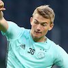 PSG Ramaikan Perburuan Matthijs De Ligt