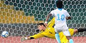 Kiper Timnas Filipina Ini Bisa Jadi Pemain Pertama ASEAN yang Tampil di Liga Inggris
