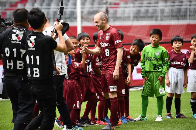 Iniesta di Jepang