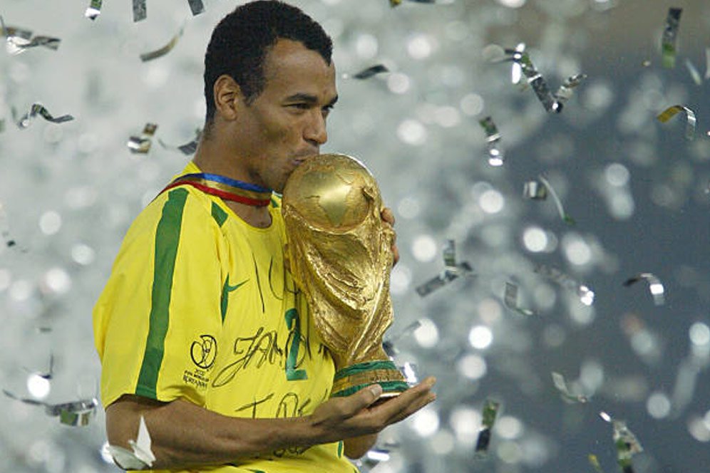 Kisah Cafu: Bek Veteran yang Pimpin Brasil Menangkan Piala Dunia 2002