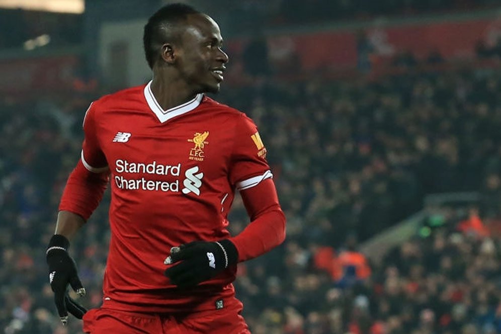 Jelang Final, Mane Kirim 300 Jersey Liverpool Ke Senegal