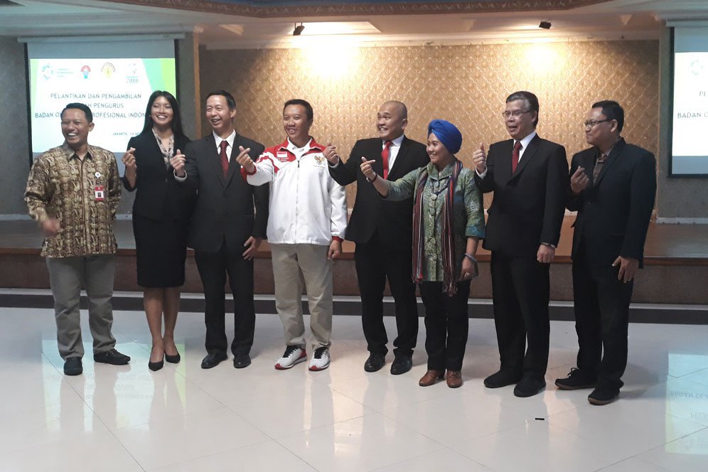 Richard Sam Bera Jabat Ketua Umum BOPI Yang Baru Richard Sam Bera Jabat Ketua Umum BOPI Yang Baru