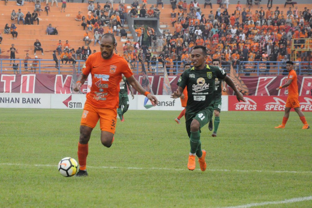 Persebaya Tahan Imbang Borneo FC di Segiri