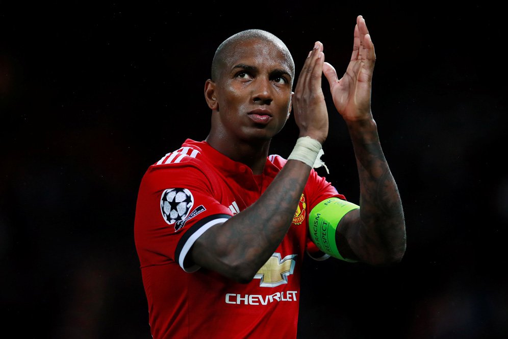 Sudah Berumur, Ashley Young Optimis Bisa Berkontribusi Untuk MU