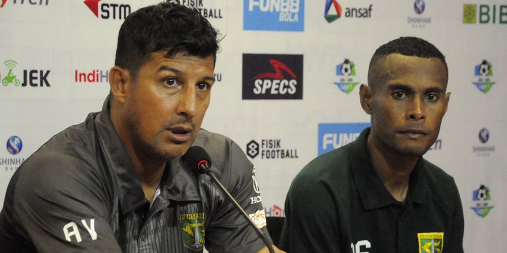 Jadi Sasaran Kemarahan Bonek, Begini Respon Pelatih Persebaya