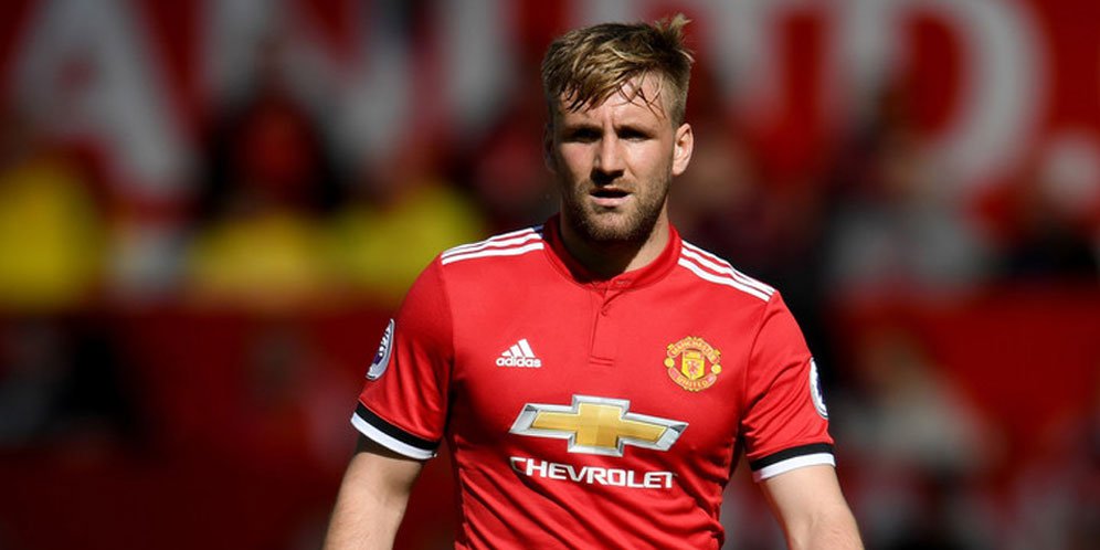 Bertahan, Shaw Siap Perjuangkan Tempatnya di MU