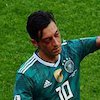 Ozil Bermain Buruk Karena Cedera