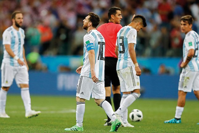 Argentina Juga Tumbang