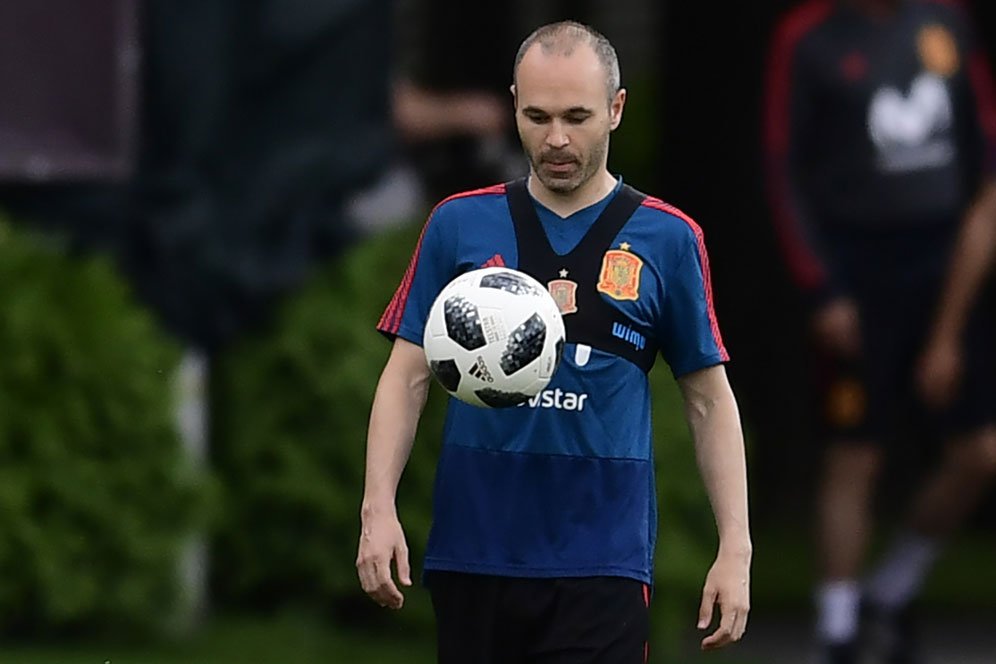 Iniesta Dikritik, Carvajal Tak Terima