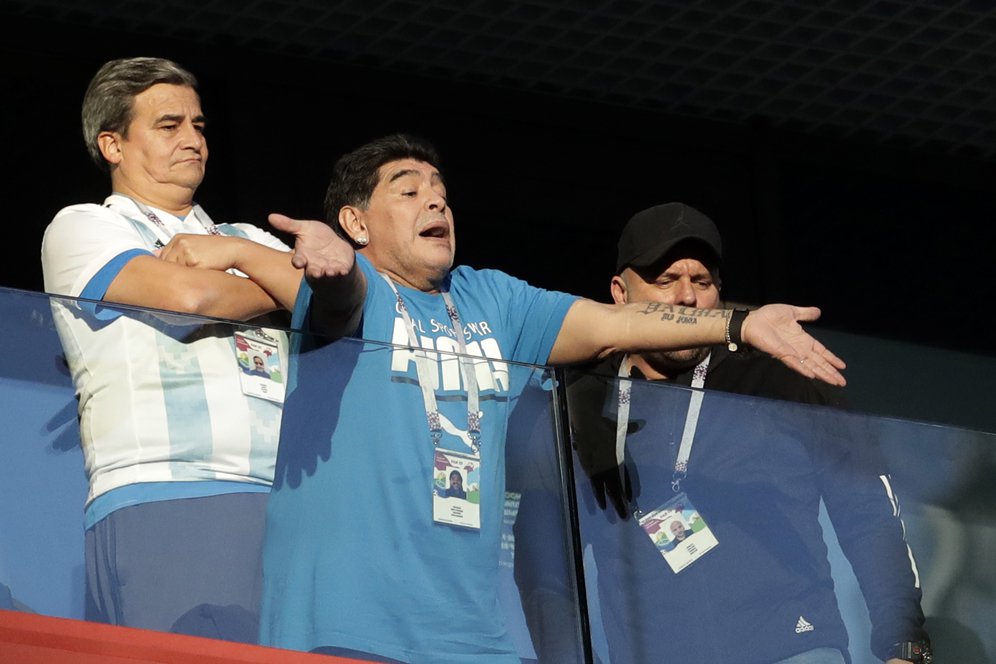 Ya Ampun, Maradona Sebut Keponakannya Sendiri Pengecut