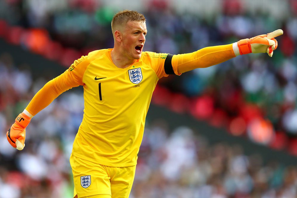 Peter Shilton Dukung Pickford Jadi Kiper Utama Inggris