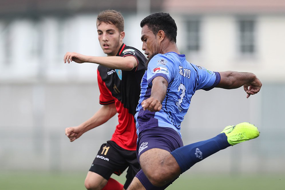 Wah, Wasit Keluarkan Kartu Hijau di Laga CONIFA Wah, Wasit Keluarkan Kartu Hijau di Laga CONIFA