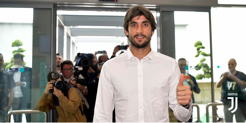 Tiba Di Turin, Perin Jalani Tes Medis dengan Juventus