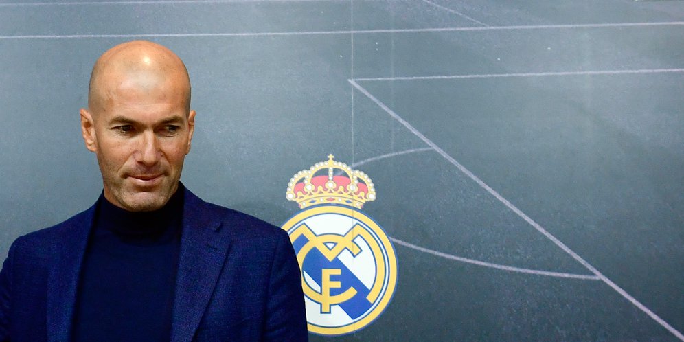 Melatih Madrid Membikin Zidane Menderita