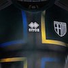 Parma - Phoenix Hitam Yang Bangkit Dari Abu Diiringi Sebuah Karya Agung Parma - Phoenix Hitam Yang Bangkit Dari Abu Diiringi Sebuah Karya Agung