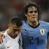 Tiga Juta Penduduk Uruguay Menunggu Kabar Cavani