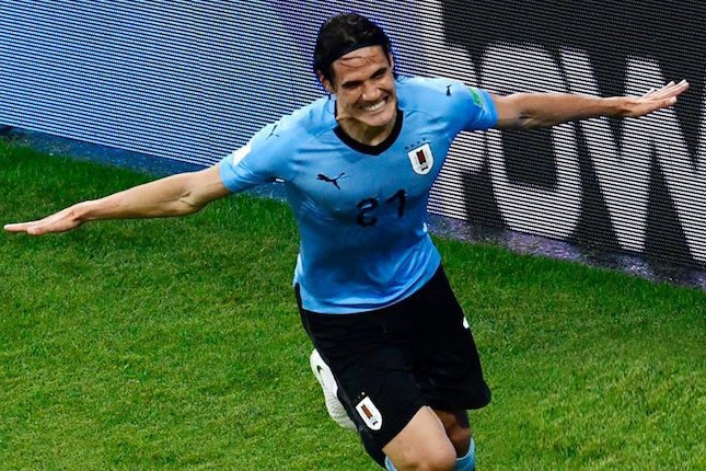 Napoli Datangkan Cavani?