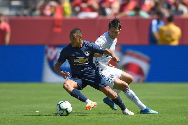 Pujian untuk Sanchez