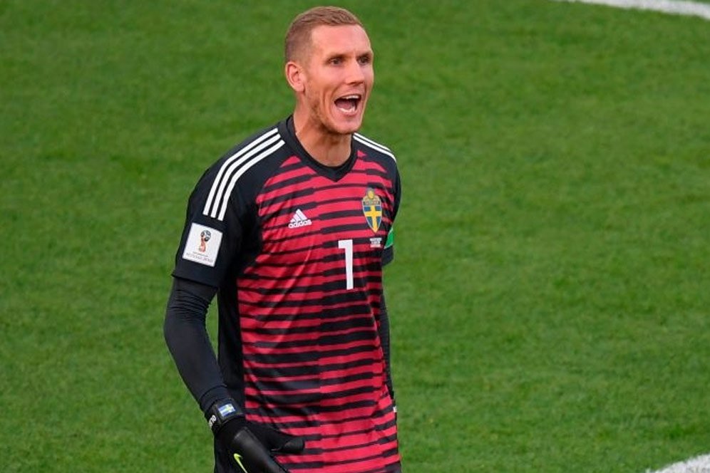 Kiper Swedia Ditunggu Rekor Clean Sheet Lawan Inggris