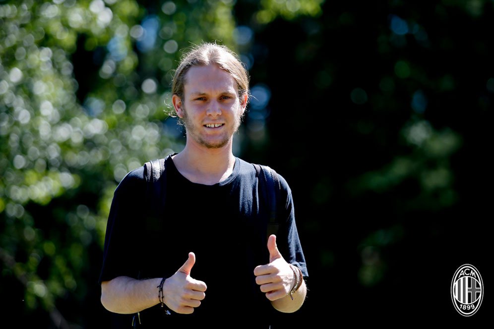 Halilovic Resmi Gabung AC Milan