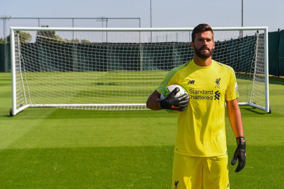 Liverpool Beli Alisson Bukan Karena Karius Doyan Blunder