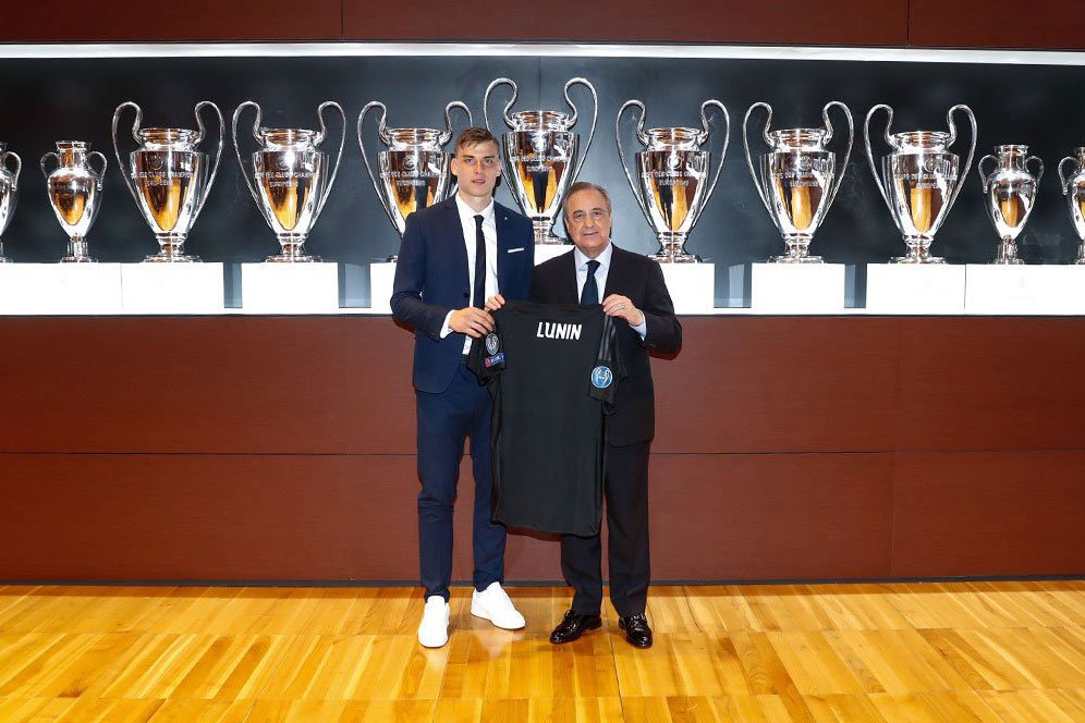Andriy Lunin Siap Berikan Segalanya untuk Real Madrid Andriy Lunin Siap Berikan Segalanya untuk Real Madrid
