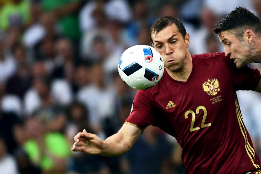 Artem Dzyuba, Mimpi Buruk untuk Defender Lawan Artem Dzyuba, Mimpi Buruk untuk Defender Lawan