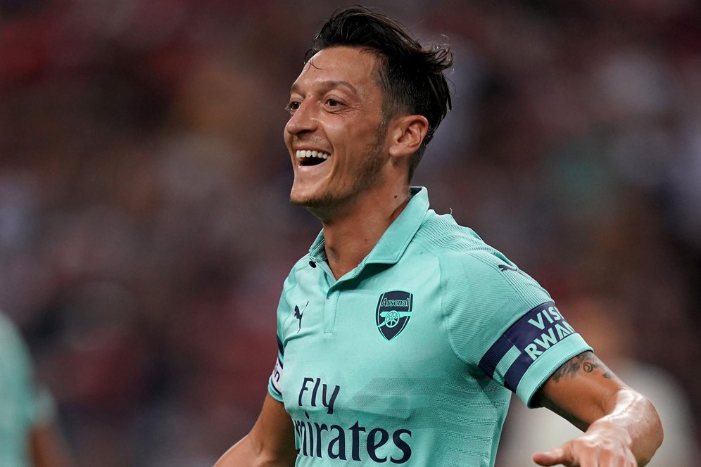 Lagi, Mesut Ozil Dinilai Pemalas dan Tidak Bergairah di Arsenal