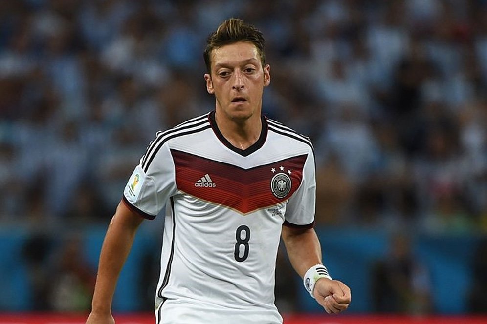 Kritikan Diklaim Buat Ozil Stres dan Pensiun dari Timnas Jerman