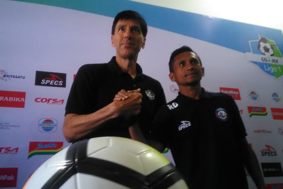 Pelatih Arema FC Simpati Pada Nasib Klub-Klub Terancam Degradasi